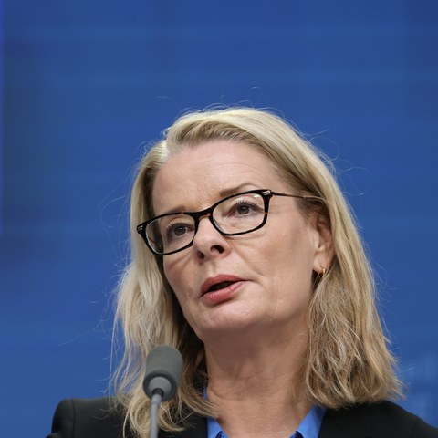 Lotta Edholm